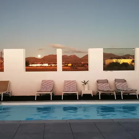 فيلة Gozo House *